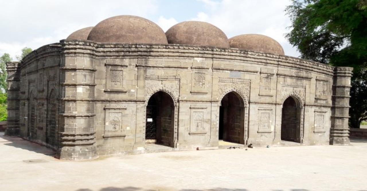 Kusumba Shahi Mosque of Sultanate period is unique in history and tradition