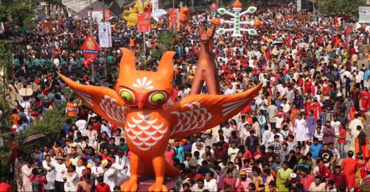 The New Year ceremony must be completed by 6 pm, ballon and fireworks are prohibited