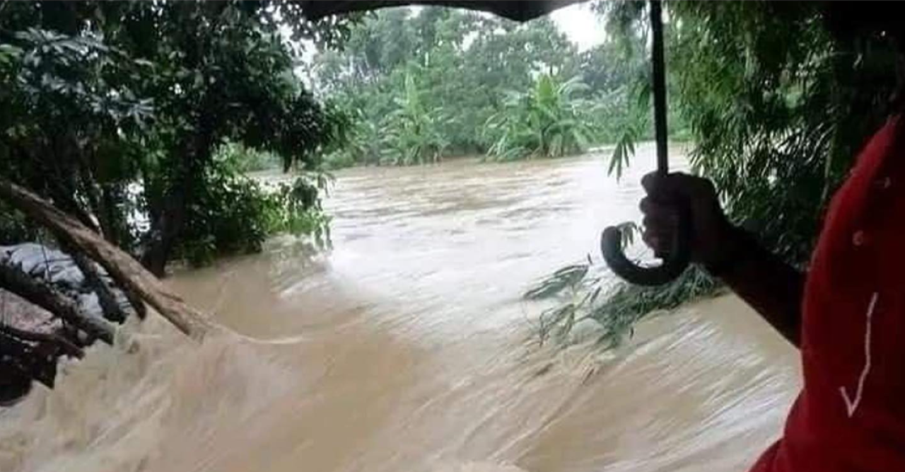 Flash floods devastate 4 districts in Ctg division, over 100 villages submerged