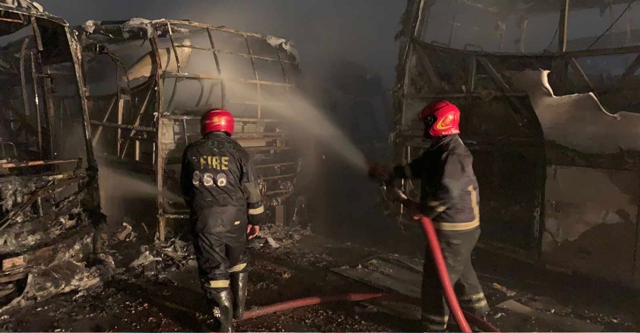 14 buses gutted in fire in Dhaka’s Demra