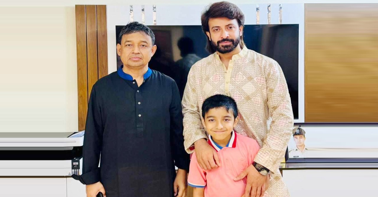 Shakib Khan's Iftar with DB Haroon