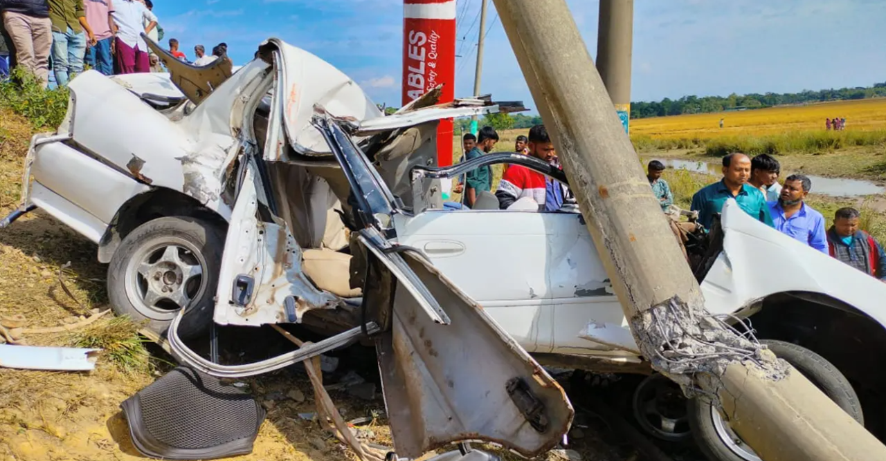 সিলেটে বৈদ্যুতিক খুঁটিতে প্রাইভেটকারের ধাক্কা, ছাত্রদলের ৩ নেতা নিহত