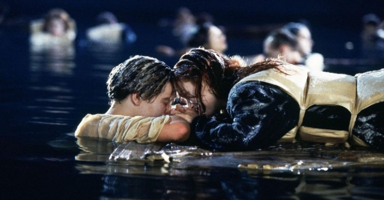 Titanic's door sold for  8 crores at auction