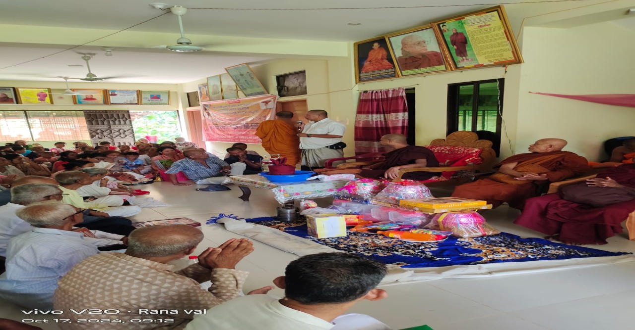 বাঙ্গালহালিয়া আন্তজার্তিক বির্দশণ নন্দ বংশ  ভাবনা কেন্দ্রের কঠিন চীবর দান অনুষ্ঠিত