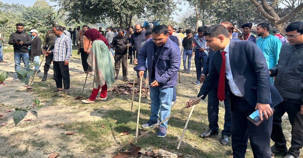 নিজ এলাকা গ্রীন এন্ড ক্লিন রাখতে প্রশাসনের উদ্ব্যোগ